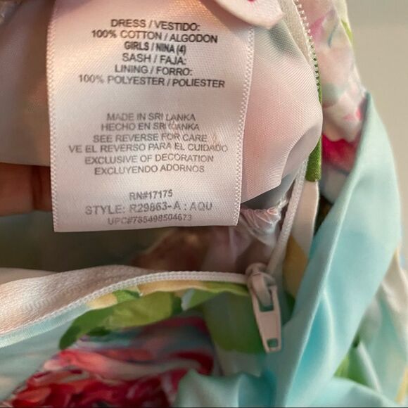 Vintage Girls Dress Floral with Satin Straps Sash - Picture 5 of 6